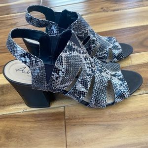 Never-worn Abella heels, size 9.5